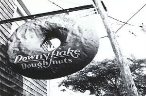 black and white Downyflake Doughnut sign